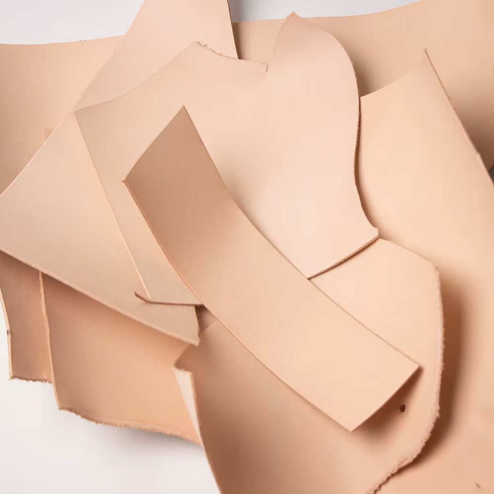 Cuir tanné végétal, épaissesseur standard, cuir de vache, restes de cuir, morceaux de cuir, cuir rét