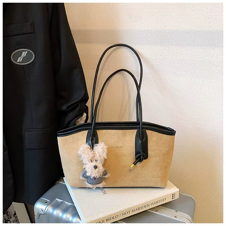 Sac à bandoulière tendance en Faux daim pour femmes, nouveau fourre-tout rétro élégant en PU avec fe