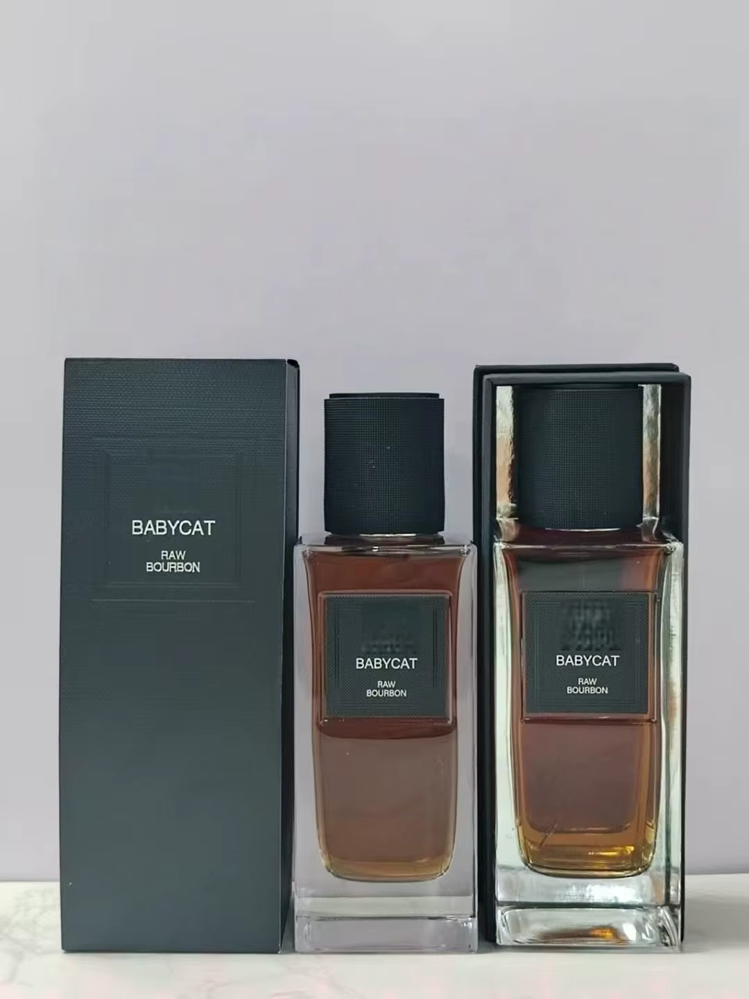 Coffret Cadeau de Luxe pour Marques et Parfums de Prestige – Texture Simple et Magnifique, Option Ca