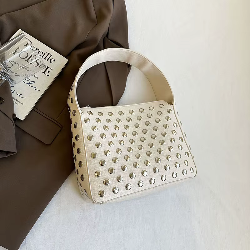 Sac à bandoulière de luxe à rivets, fourre-tout en cuir PU de Style américain, sac à main de grande 