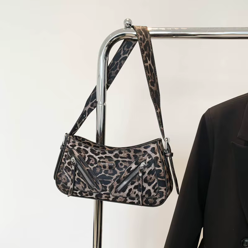 Sac à bandoulière demi-lune en cuir PU, sac à main de styliste de Style Punk, sac à aisselles rétro 