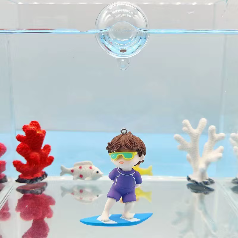 Mini Aquarium flottant décor accessoires mignon plongeur Surf garçon baleine fille Anime Figure déco