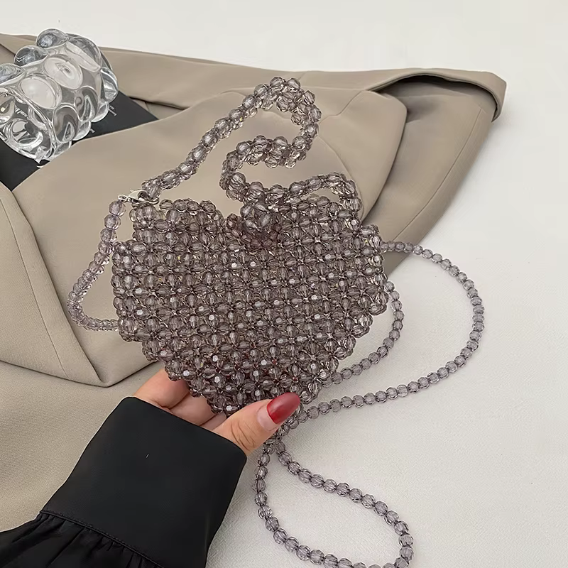 Pochette en cristal perles tissé à la main sac à main 2025 luxe sac à main de mariage mignon coeur f