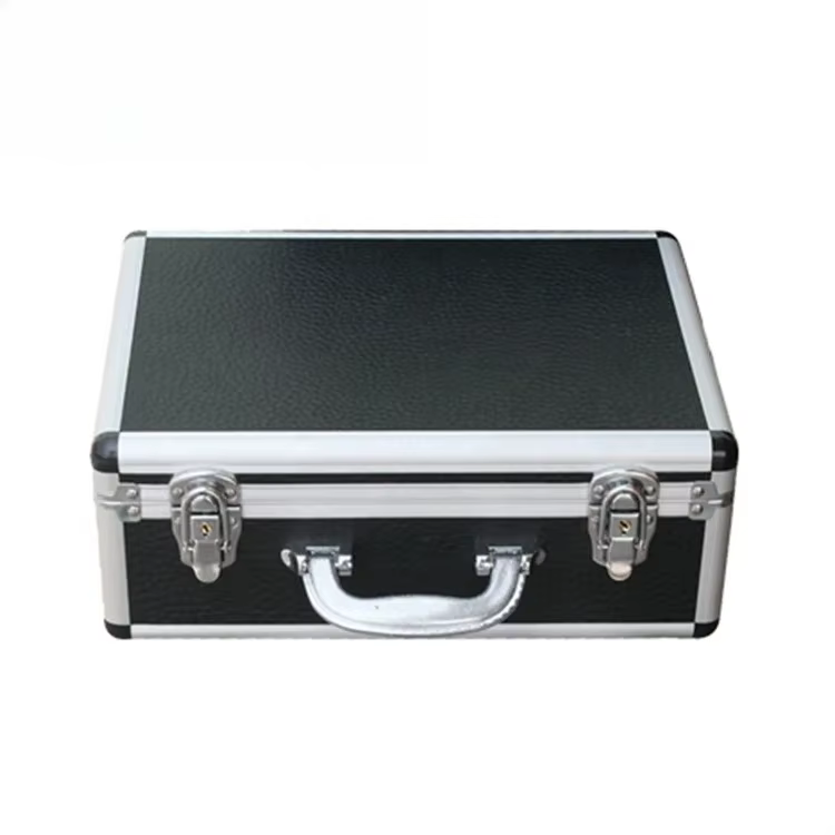 Valise en aluminium économique DPE019 avec roulettes