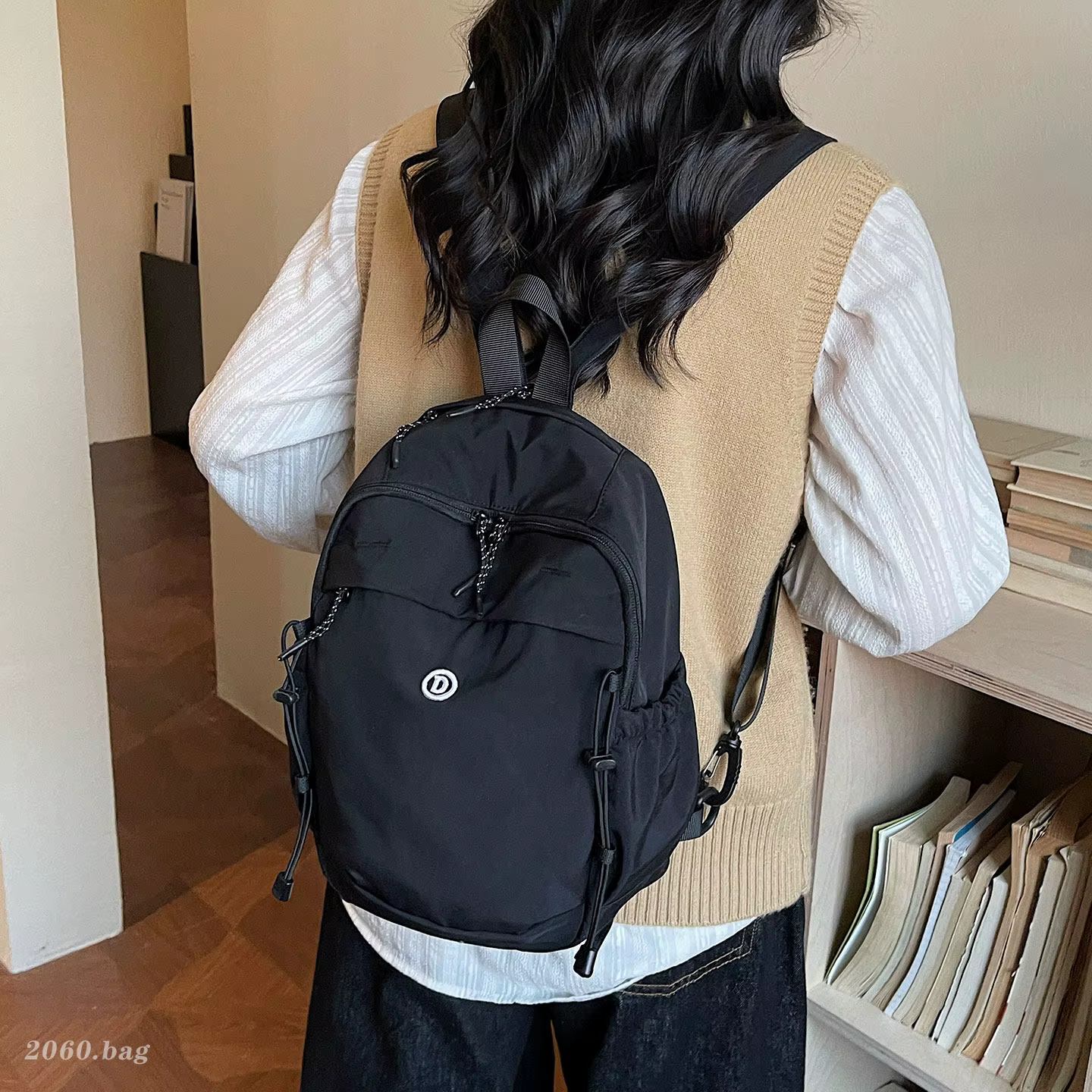 Sac à dos d'extérieur pour femme, grande capacité et léger, nouveau modèle 2026, idéal pour les traj