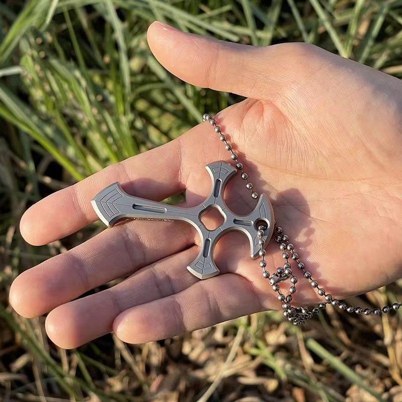 JOPmotEDC-Collier croix pour hommes, porte-clés d'autodéfense, accessoires avec perles, multi-outils