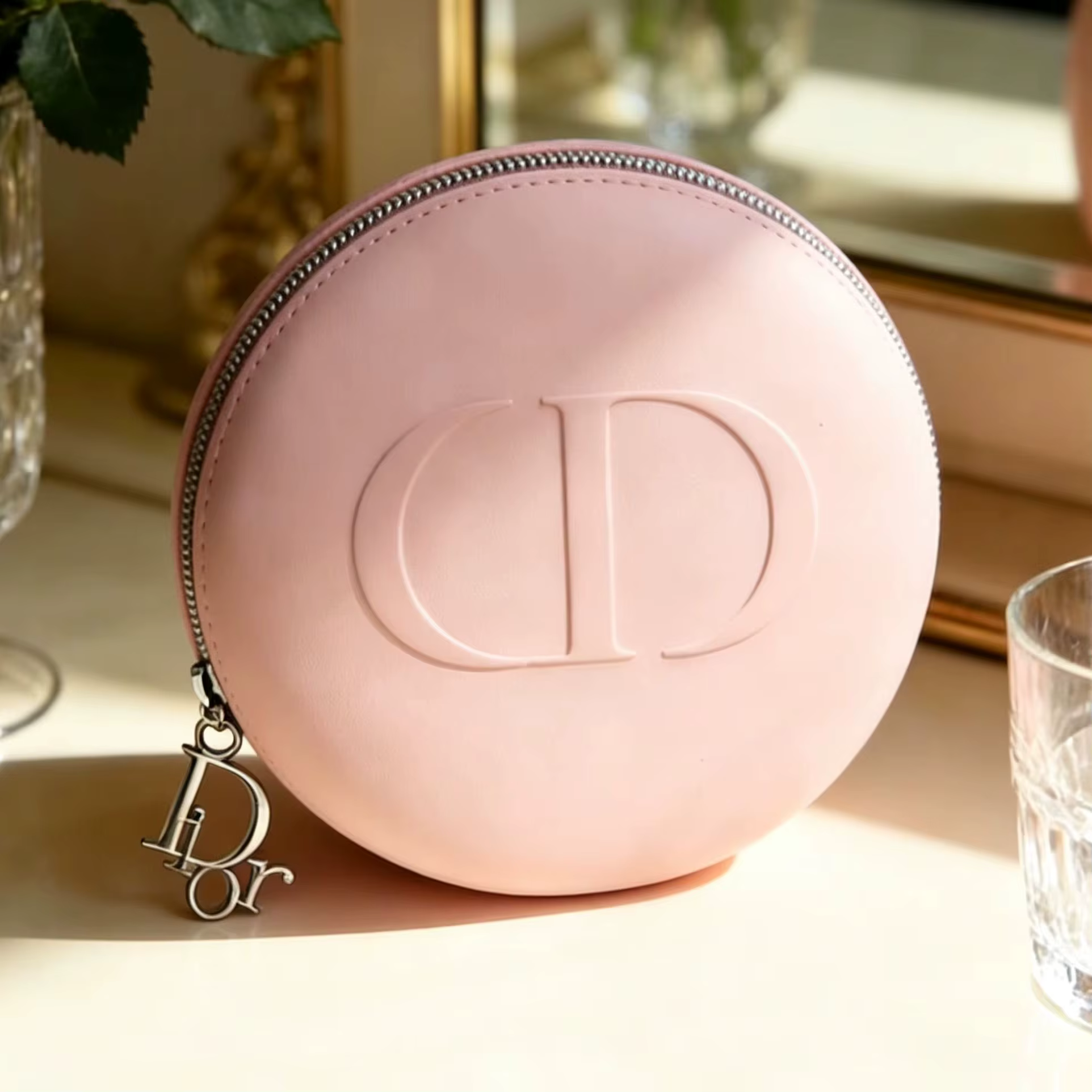 Christian Dior Dior's Bag – sac de maquillage rond en silicone rose de luxe pour femmes, organisateu