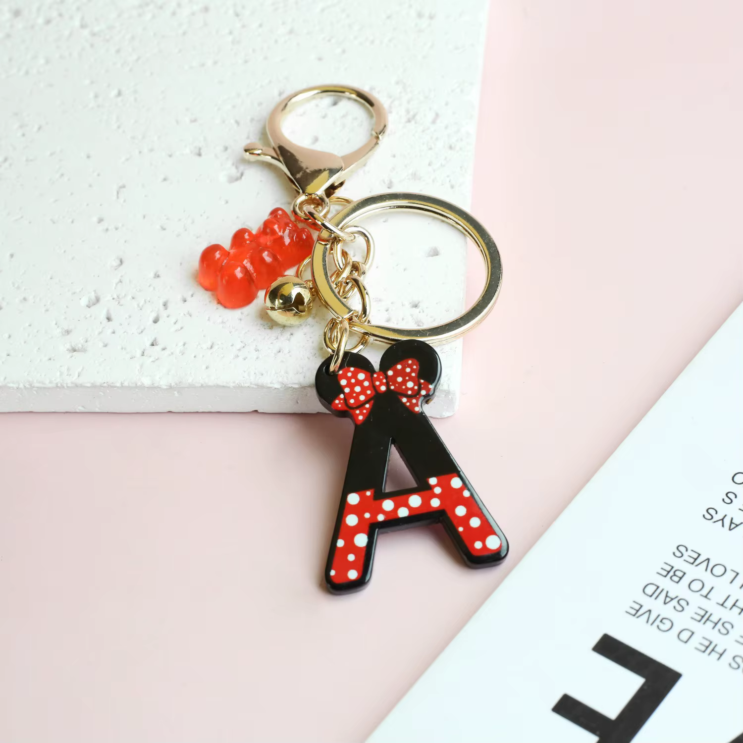 Nouveau porte-clés Disney Mickey Mouse avec lettres A-Z, pendentif en acrylique, porte-clés de voitu
