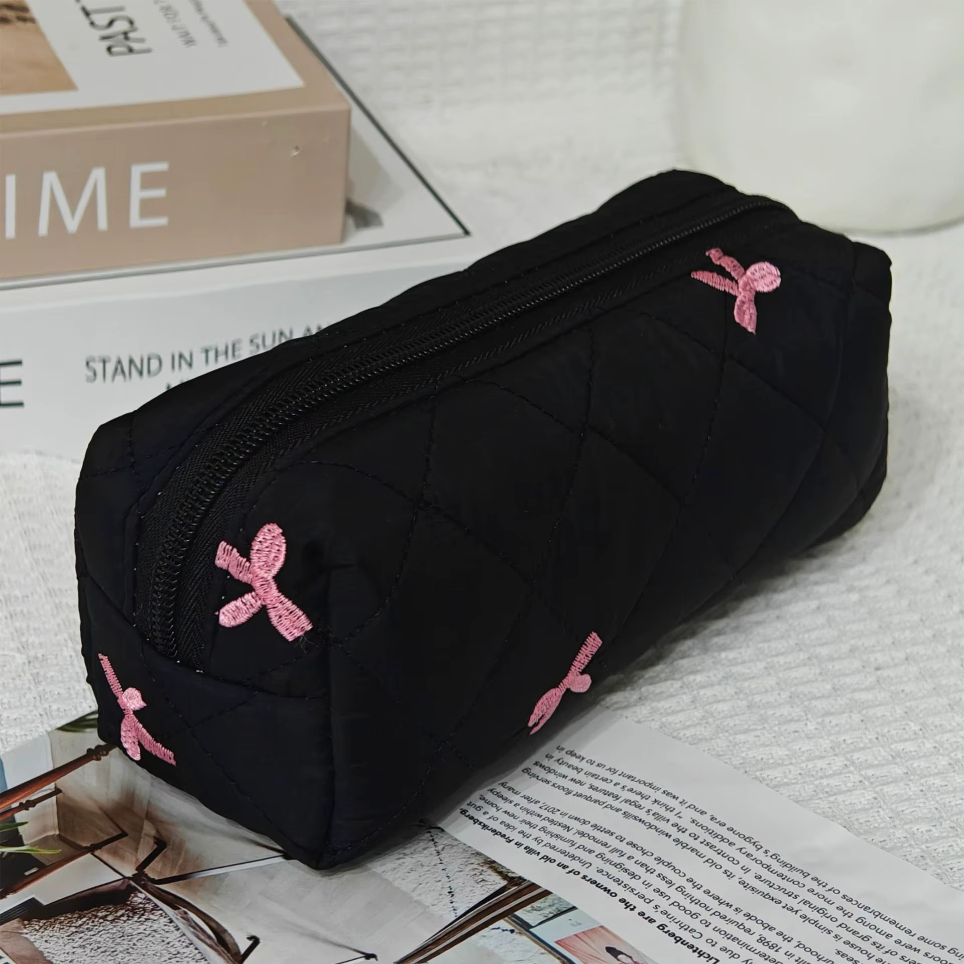 Trousse de maquillage Portable noire, grande capacité, pochette matelassée avec nœud rose, sac à mai