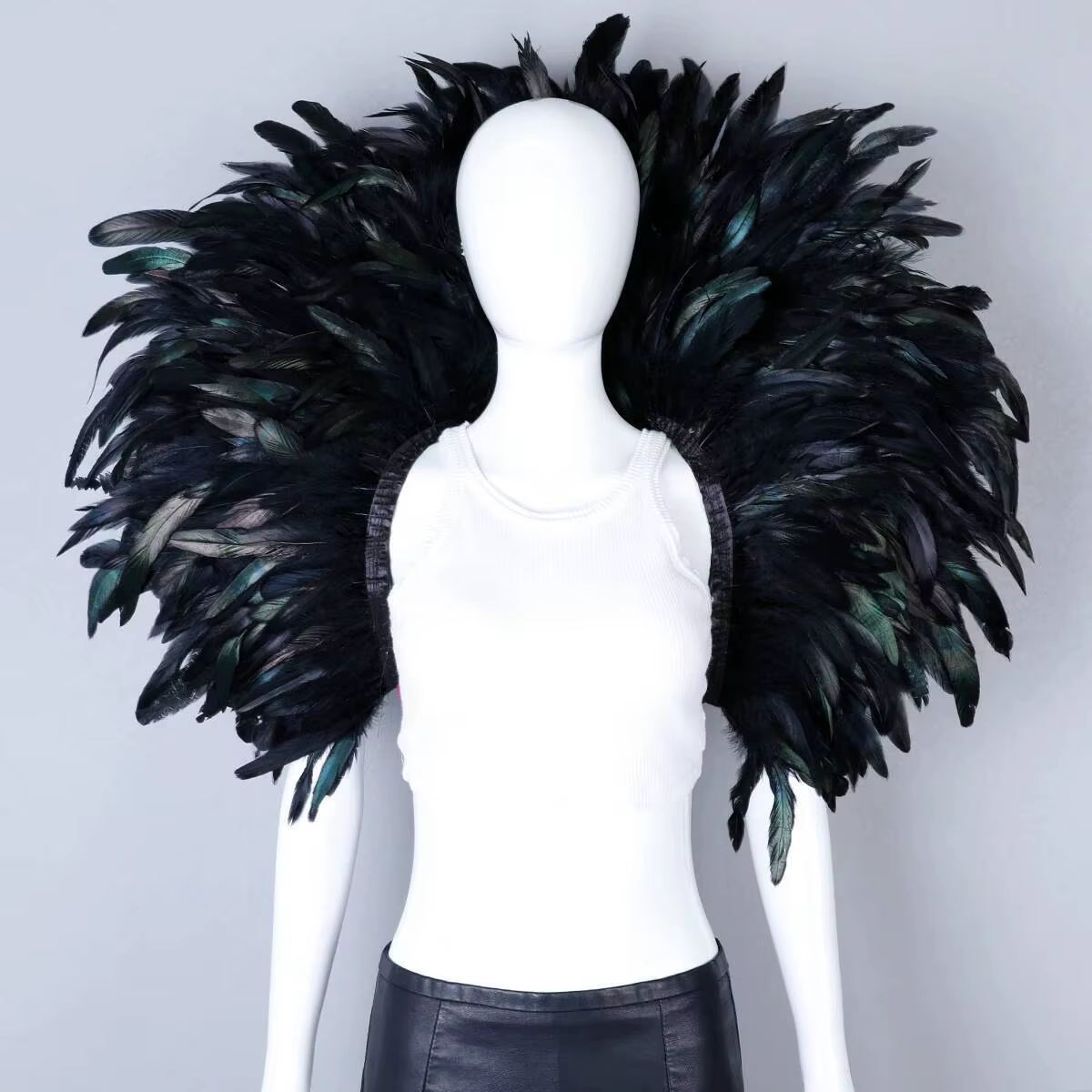 Carnaval nuit Halloween femmes hommes élégant Poncho accessoire gothique plume Cape noir dentelle co