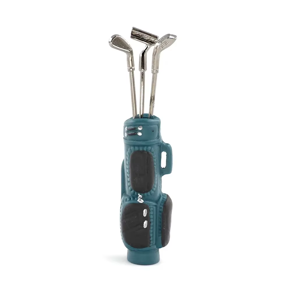 Accessoire 1:12 échelle maison de poupée Golf avec 3 bâtons semblant jouer modèle de Golf Miniature 