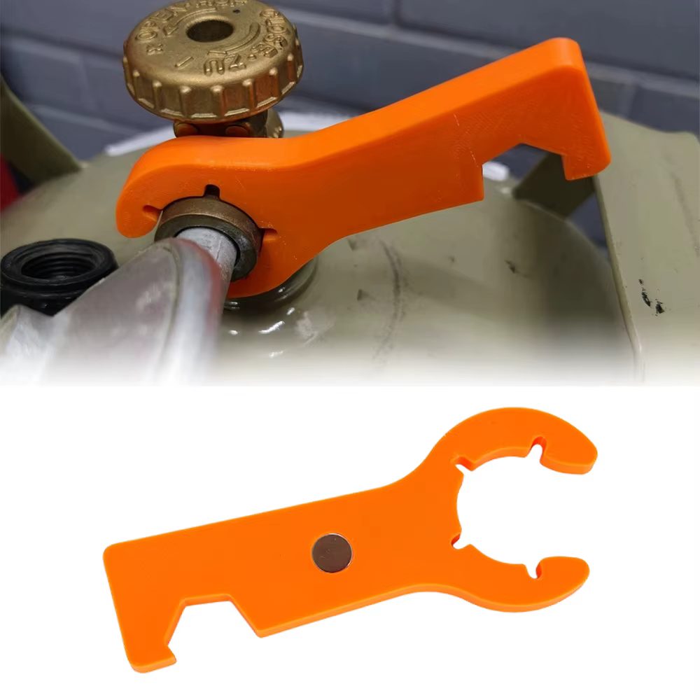 Clé à bouteille de gaz 2-en-1 avec aimant, accessoire pour camping-car, camping en plein air, barbec