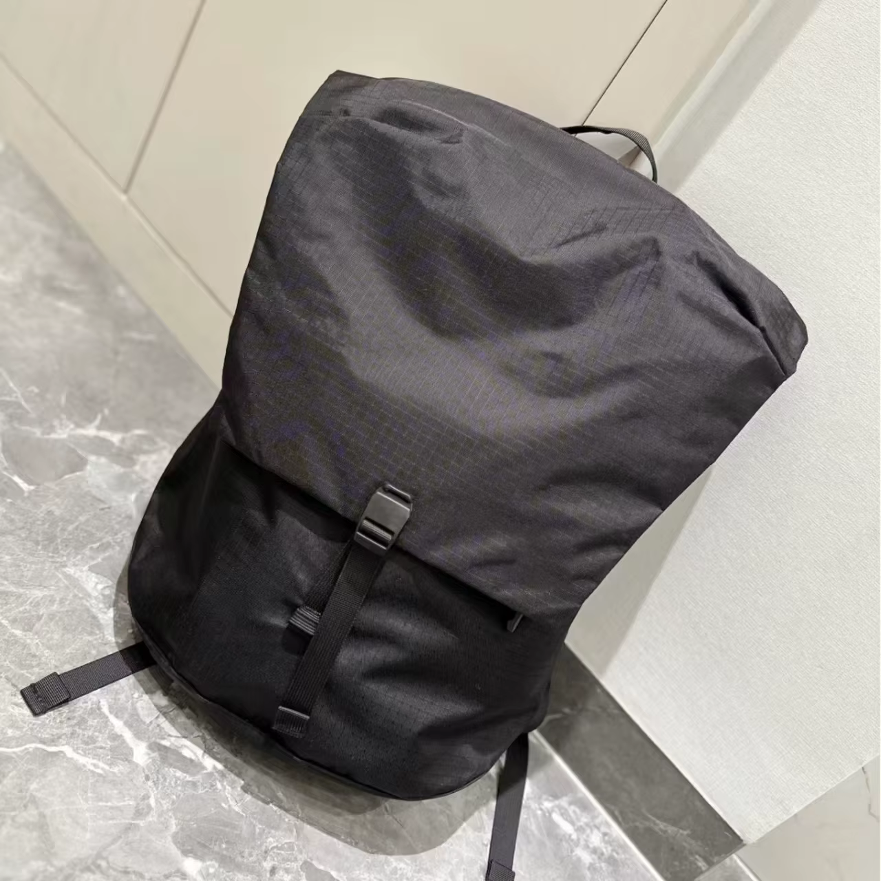Nouveau 20L voyage quotidien grande capacité Sports de plein air loisirs étanche serrure sac à dos