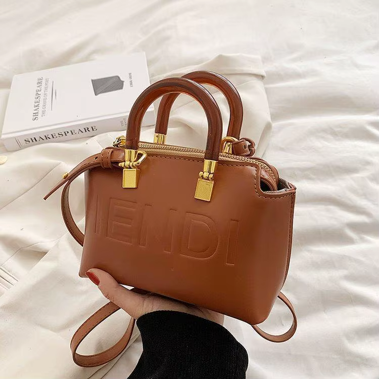 Nouveau sac Boston rétro de luxe léger, sac seau polyvalent à porter à l'épaule ou en bandoulière po