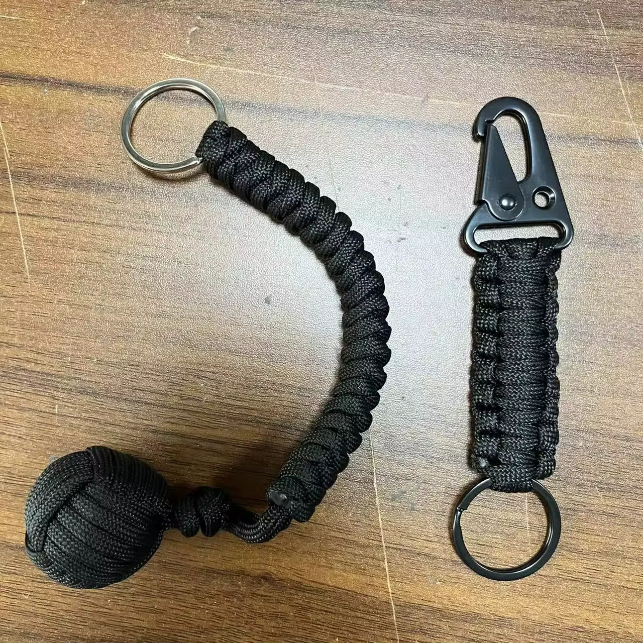Corde de parapluie d'auto-défense extérieure, boule en acier de poing de singe, porte-clés de survie