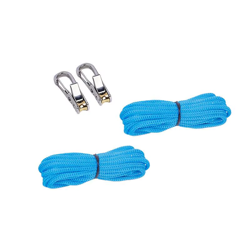 Outil de fixation de cordes et tendeur avec tendeur à rouleaux, boucle rétractable robuste avec cord