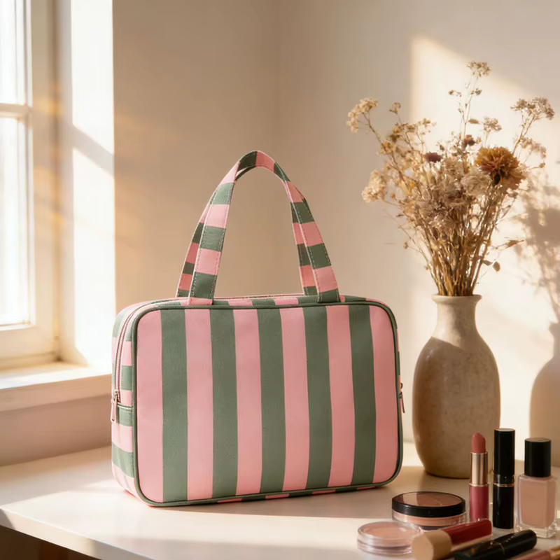 Sac de voyage élégant grande capacité pour cosmétiques – Idéal pour les voyages d'affaires et usage quotidien – Spacieux et en polyester – Cadeau parfait
