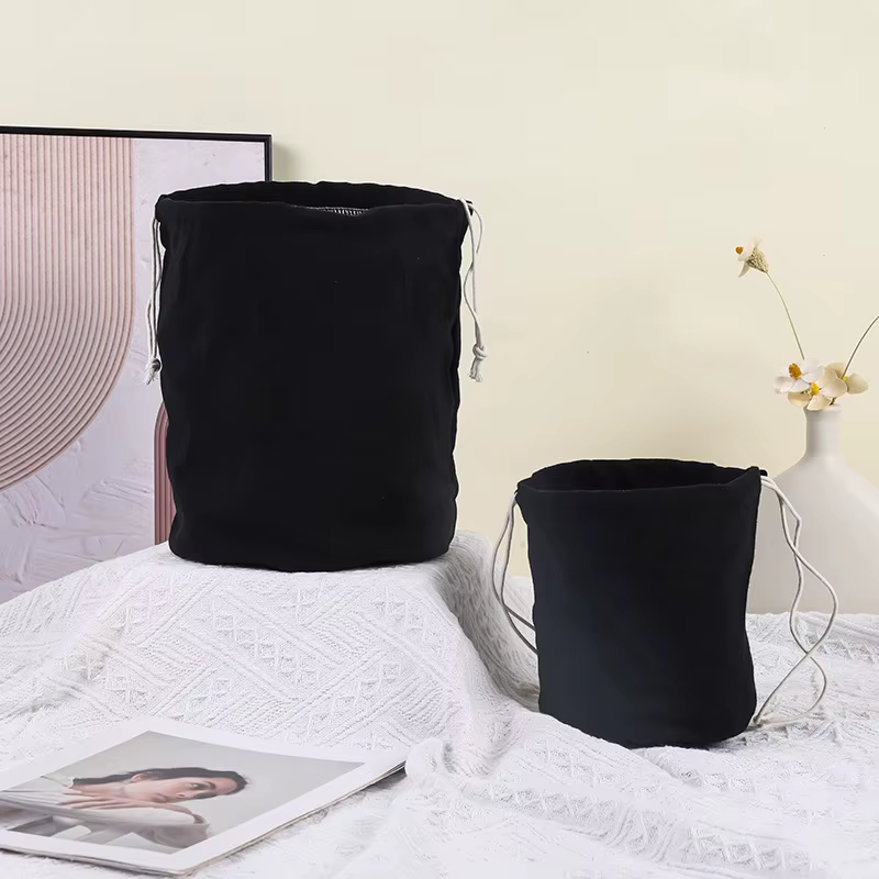 Sac en toile à fond rond avec cordon de serrage